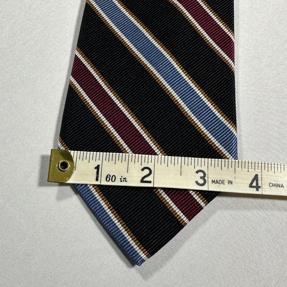 Men’s Jos. A. Bank Necktie 💯 Silk - Picture 3 of 5